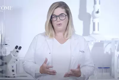 Dra. Annie Black, la ciencia detrás del suero Renergie