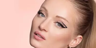 Estilo gráfico creativo delineador de ojos con pestañas largas