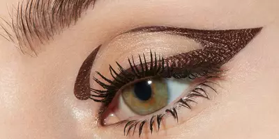 Delineador de ojos marrón metálico en forma de delineador de ojos con gráfico de pliegue cortado