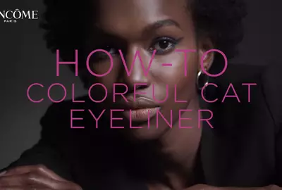 Video de cómo usar un delineador para ojos de gato coloridos
