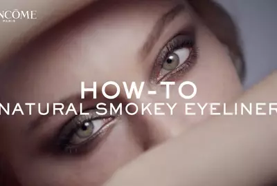 Video Cómo aplicar delineador de ojos para un efecto ahumado natural