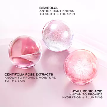 Bisabolol antioxidante para suavizar, extractos de rosa centifolia para brindar hidratación, ácido hialurónico para hidratar y proporcionar más volumen 